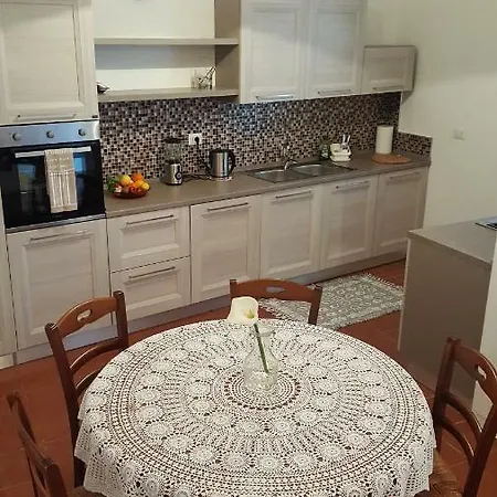 Apartment Sas Raicrinas *